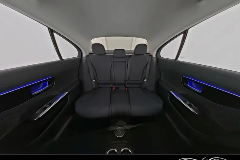 Mercedes-Benz C 180 din 2024 cu 3.250 km - oferta MER119908 - foto 7