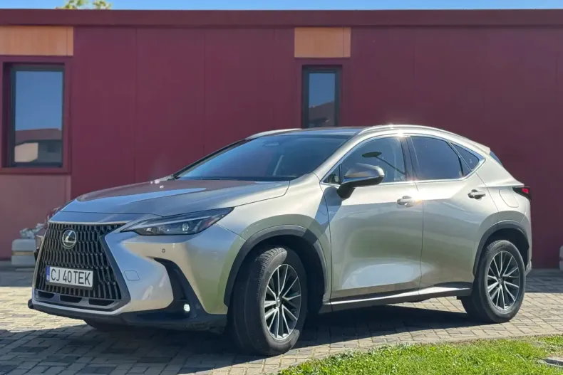 Lexus NX 450h din 2022 cu 30.500 km - oferta LEX119920 - foto 4