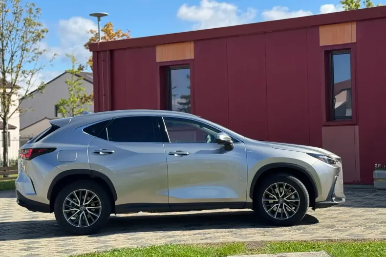 Lexus NX 450h din 2022 cu 30.500 km - oferta LEX119920 - foto 27