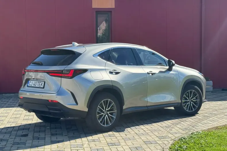 Lexus NX 450h din 2022 cu 30.500 km - oferta LEX119920 - foto 29