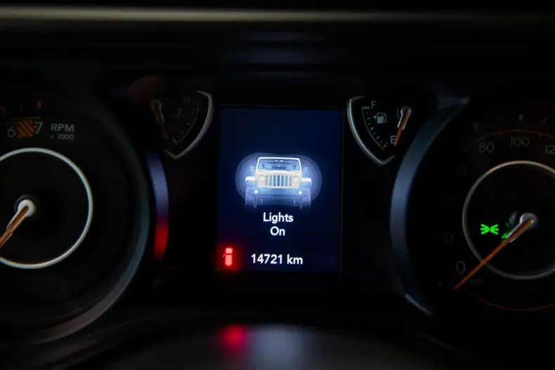 Jeep Wrangler din 2024 cu 14.721 km - oferta JEE119934 - foto 18