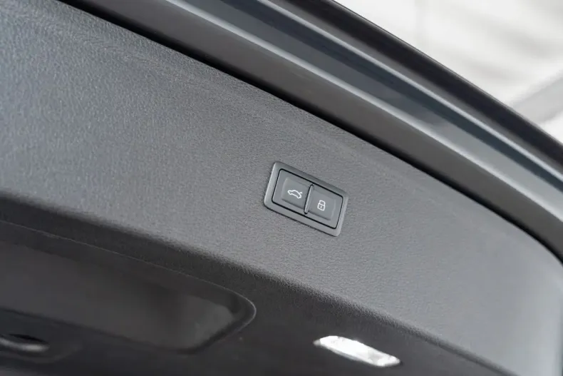 Audi Q5 din 2023 cu 29.230 km - oferta AUD119935 - foto 29