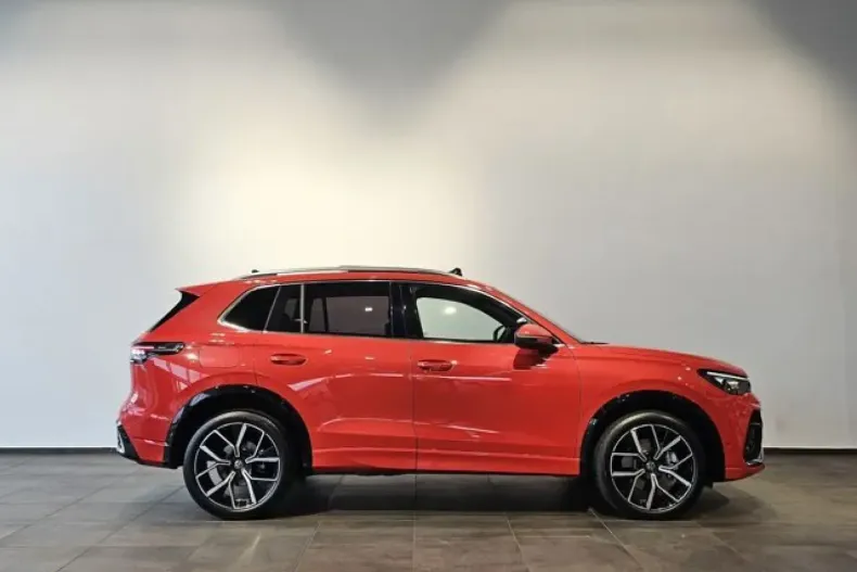 Volkswagen Tiguan din 2024 cu 15.300 km - oferta VOL119938 - foto 5