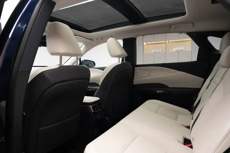 Lexus RX 450 din 2025 cu 8 km - oferta LEX119952 - foto 13