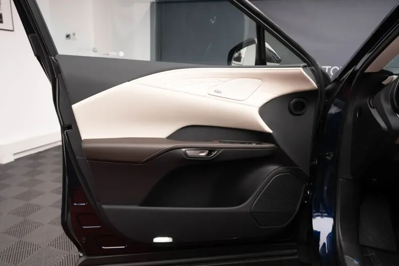 Lexus RX 450 din 2025 cu 8 km - oferta LEX119952 - foto 16