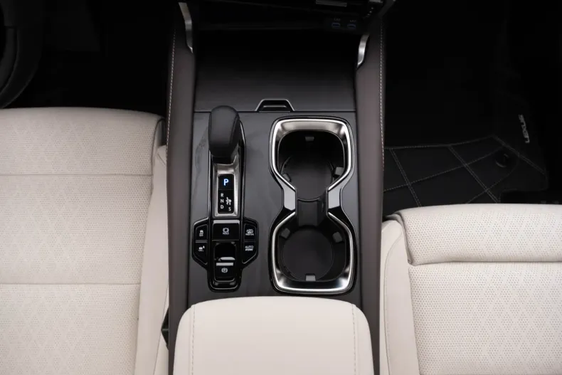 Lexus RX 450 din 2025 cu 8 km - oferta LEX119952 - foto 23