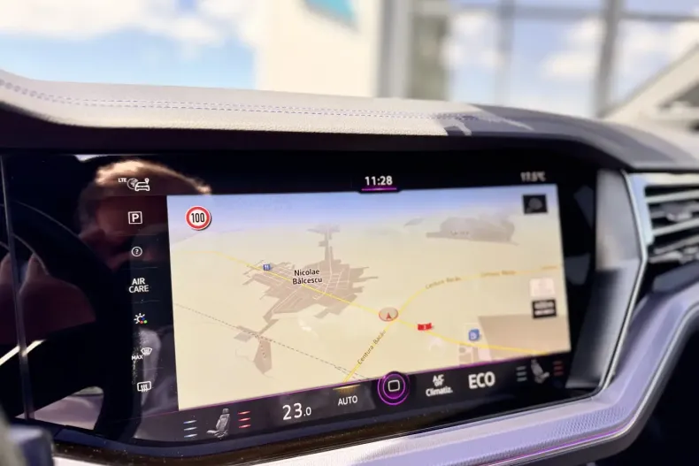 Volkswagen Touareg din 2021 cu 135.000 km - oferta VOL119953 - foto 26