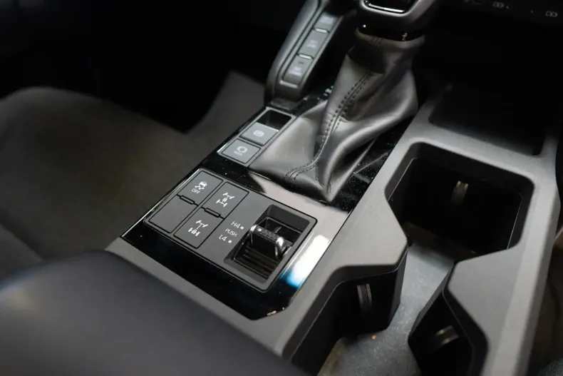 Toyota Land Cruiser din 2024 cu 10.500 km - oferta TOY119955 - foto 15