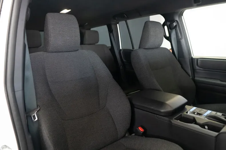 Toyota Land Cruiser din 2024 cu 10.500 km - oferta TOY119955 - foto 20