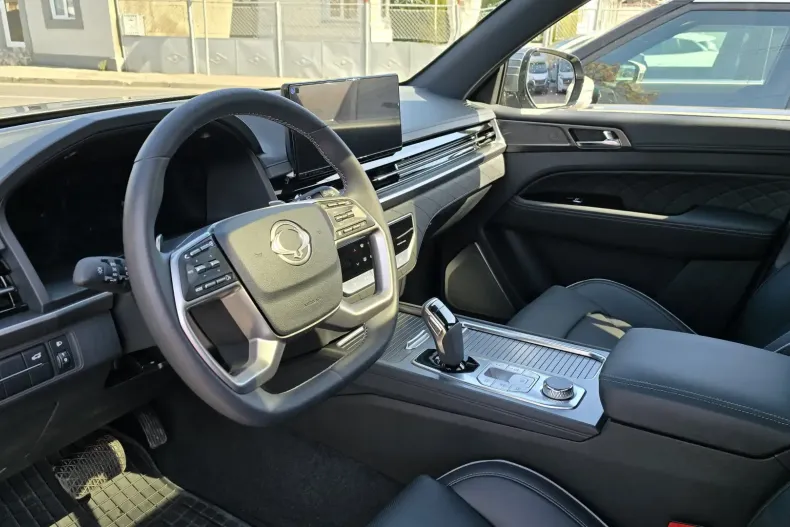 Ssangyong REXTON din 2025 cu 200 km - oferta SSA119960 - foto 11