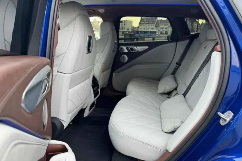 BMW XM din 2023 cu 13.850 km - oferta BMW119963 - foto 11