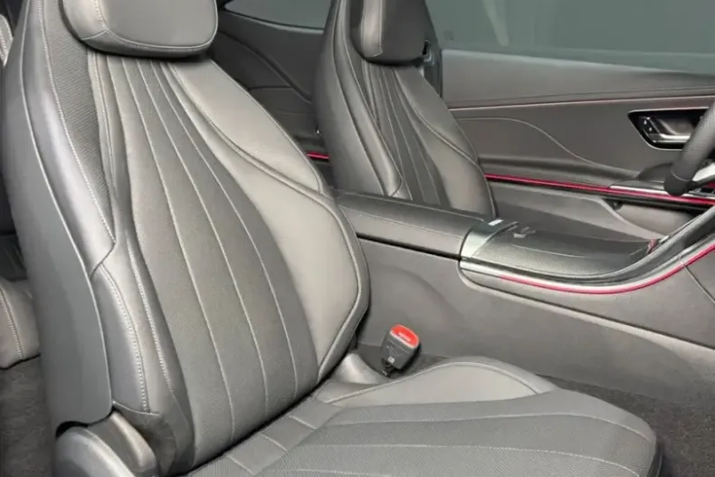 Mercedes-Benz CLE 300 din 2025 cu 25 km - oferta MER119965 - foto 22