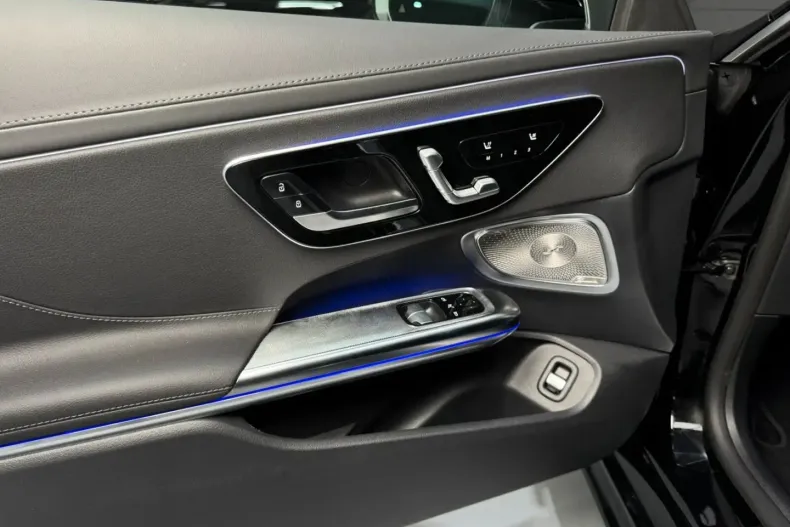 Mercedes-Benz CLE 300 din 2025 cu 25 km - oferta MER119965 - foto 36