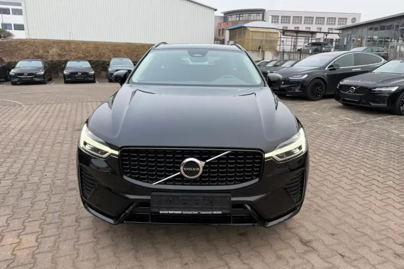 Volvo XC60 din 2022 cu 26.750 km - oferta VOL119969 - foto 2