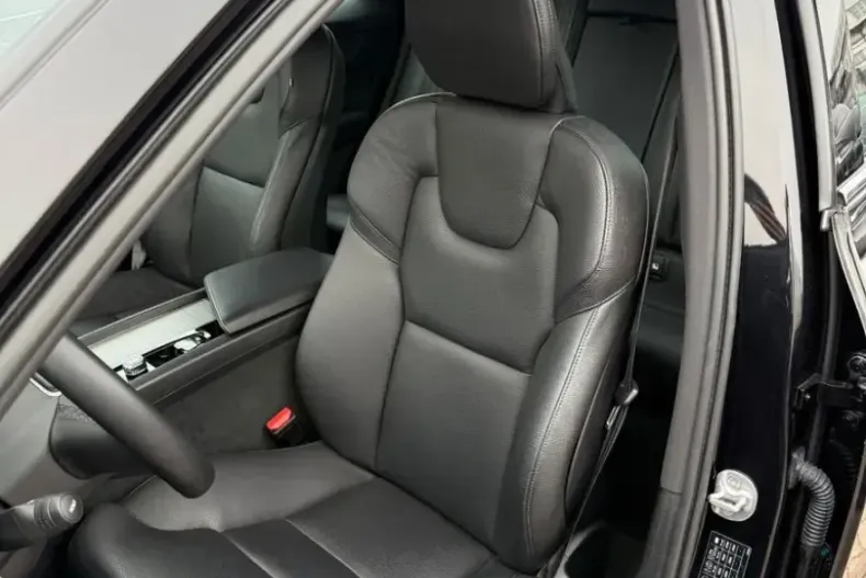 Volvo XC60 din 2022 cu 26.750 km - oferta VOL119969 - foto 11