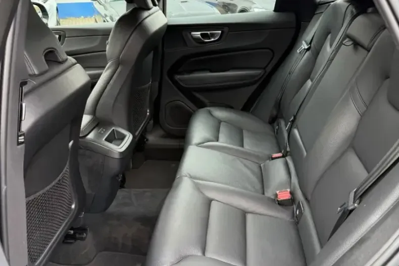 Volvo XC60 din 2022 cu 26.750 km - oferta VOL119969 - foto 12