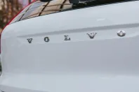 Volvo XC40 din 2021 cu 72.250 km - oferta VOL119970 - foto 11