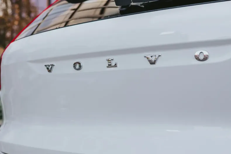 Volvo XC40 din 2021 cu 72.250 km - oferta VOL119970 - foto 11