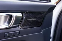 Volvo XC40 din 2021 cu 72.250 km - oferta VOL119970 - foto 14