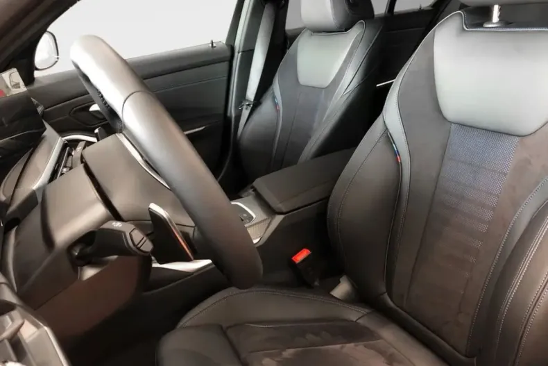 BMW 330 din 2023 cu 44.812 km - oferta BMW119972 - foto 11