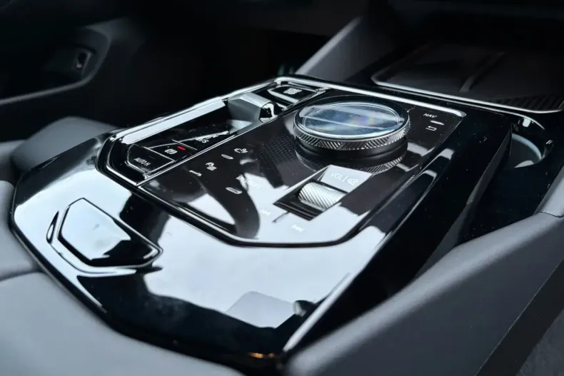 BMW 520 din 2024 cu 17.424 km - oferta BMW119976 - foto 15