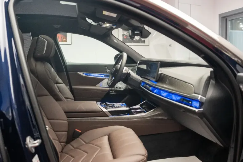 BMW i7 din 2024 cu 6.500 km - oferta BMW119977 - foto 12