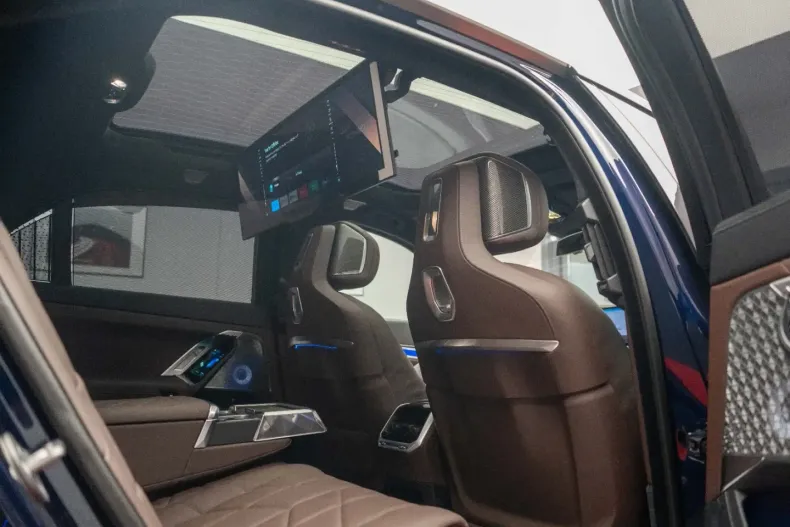 BMW i7 din 2024 cu 6.500 km - oferta BMW119977 - foto 14