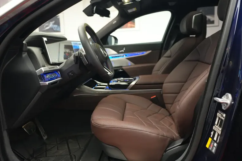 BMW i7 din 2024 cu 6.500 km - oferta BMW119977 - foto 21