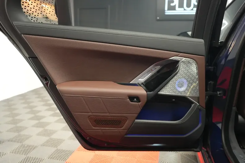 BMW i7 din 2024 cu 6.500 km - oferta BMW119977 - foto 24