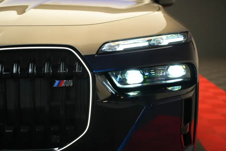 BMW i7 din 2024 cu 6.500 km - oferta BMW119977 - foto 32