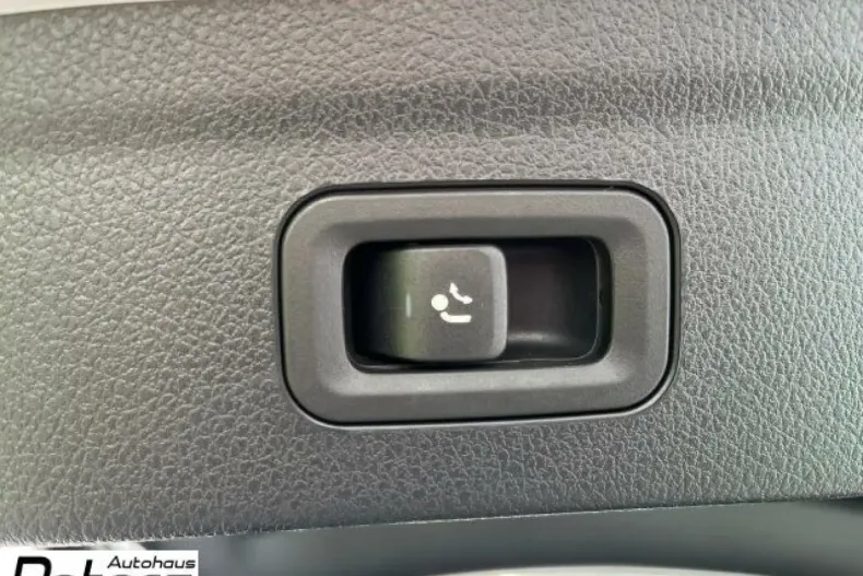 Mercedes-Benz GLE 63 AMG din 2024 cu 18.050 km - oferta MER119980 - foto 25