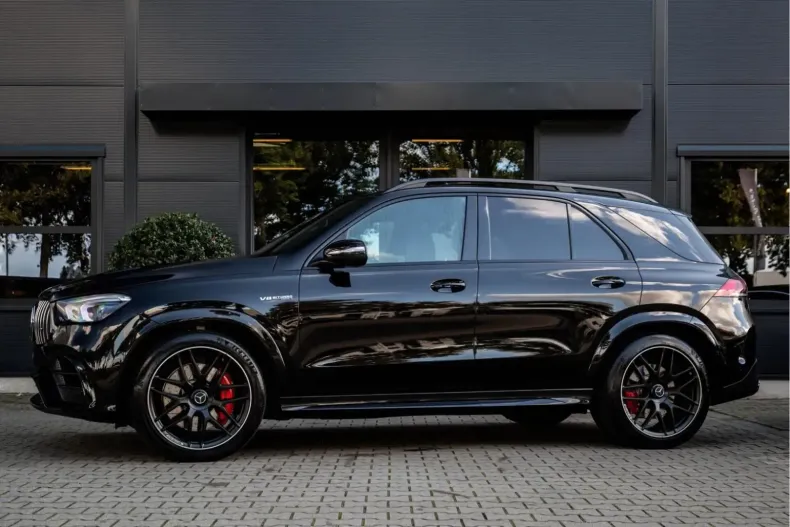 Mercedes-Benz GLE 63 AMG din 2022 cu 9.980 km - oferta MER119984 - foto 3