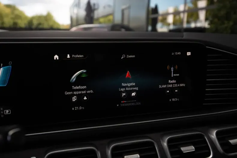 Mercedes-Benz GLE 63 AMG din 2022 cu 9.980 km - oferta MER119984 - foto 17