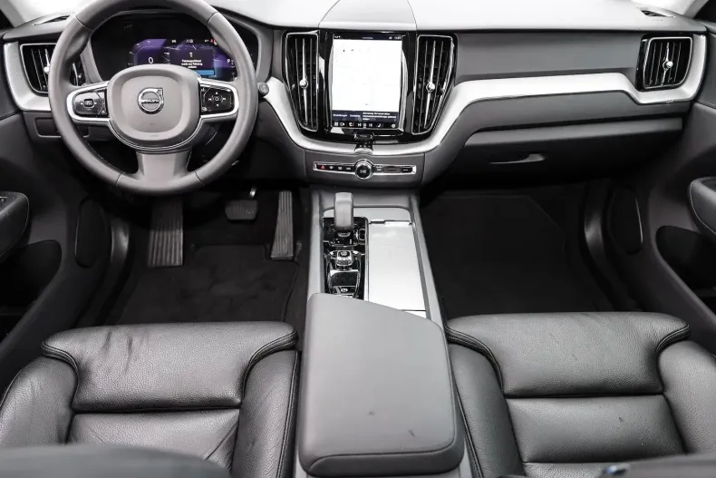 Volvo XC60 din 2023 cu 18.605 km - oferta VOL119985 - foto 5