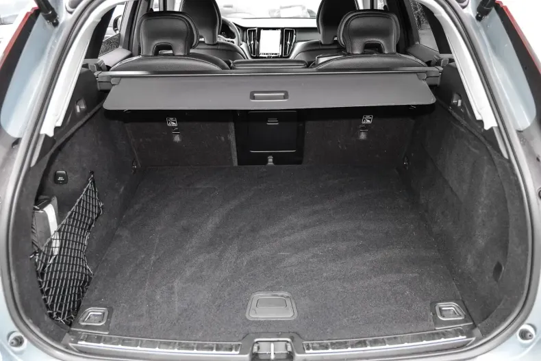 Volvo XC60 din 2023 cu 18.605 km - oferta VOL119985 - foto 15