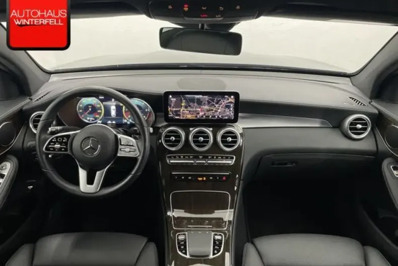 Mercedes-Benz GLC 400 din 2022 cu 47.832 km - oferta MER120002 - foto 3