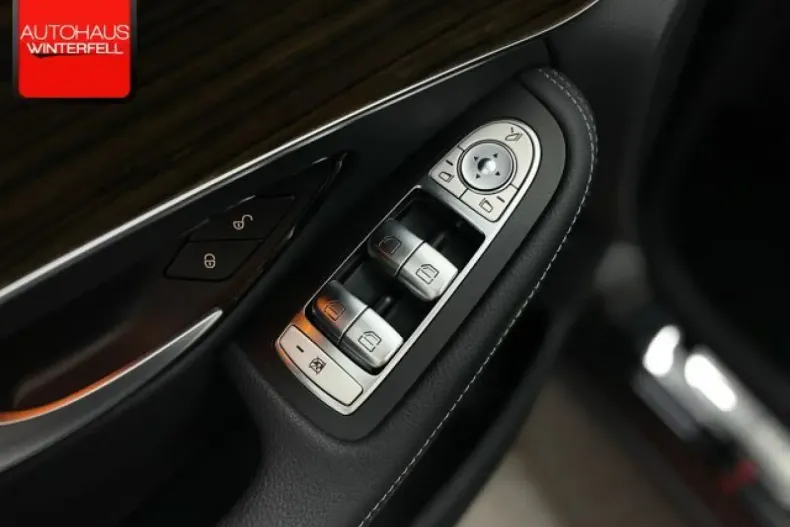 Mercedes-Benz GLC 400 din 2022 cu 47.832 km - oferta MER120002 - foto 29