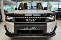 Toyota Land Cruiser din 2025 cu 12.900 km - oferta TOY120006 - foto 2