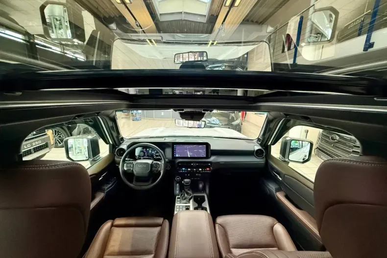 Toyota Land Cruiser din 2025 cu 12.900 km - oferta TOY120006 - foto 4