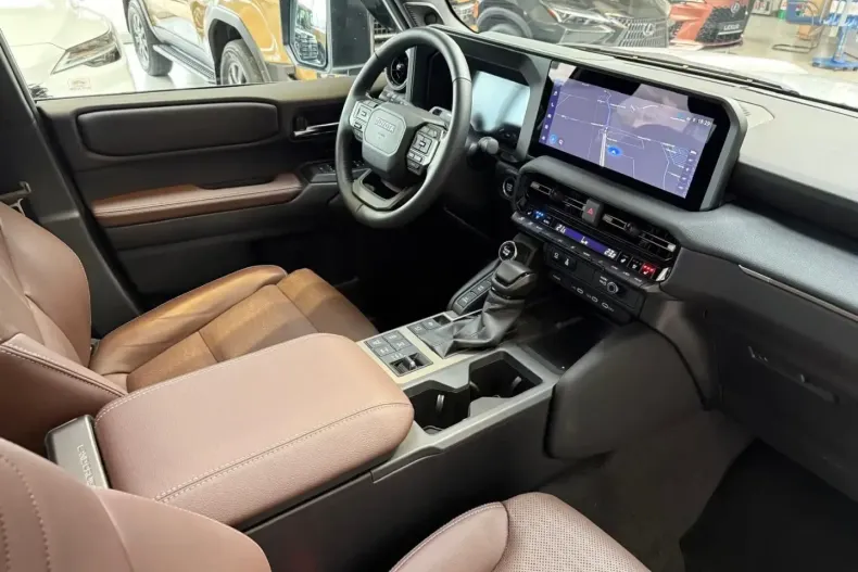 Toyota Land Cruiser din 2025 cu 12.900 km - oferta TOY120006 - foto 5