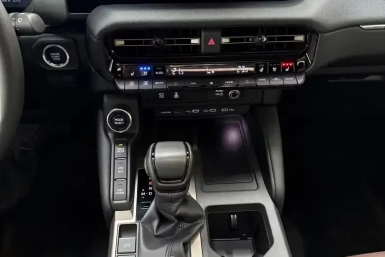 Toyota Land Cruiser din 2025 cu 12.900 km - oferta TOY120006 - foto 7