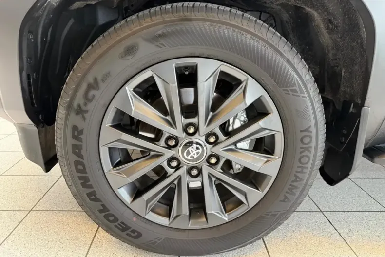 Toyota Land Cruiser din 2025 cu 12.900 km - oferta TOY120006 - foto 11