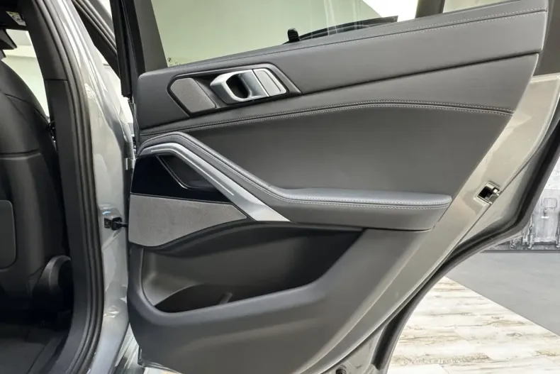 BMW X6 din 2024 cu 7.916 km - oferta BMW120009 - foto 27