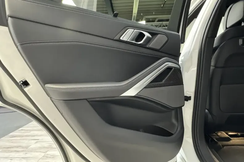 BMW X6 din 2024 cu 8.332 km - oferta BMW120010 - foto 17