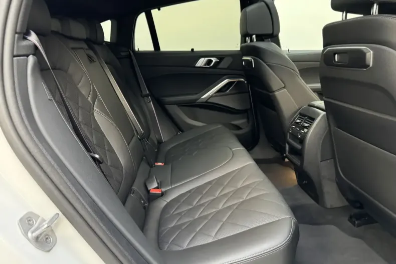 BMW X6 din 2024 cu 8.332 km - oferta BMW120010 - foto 25