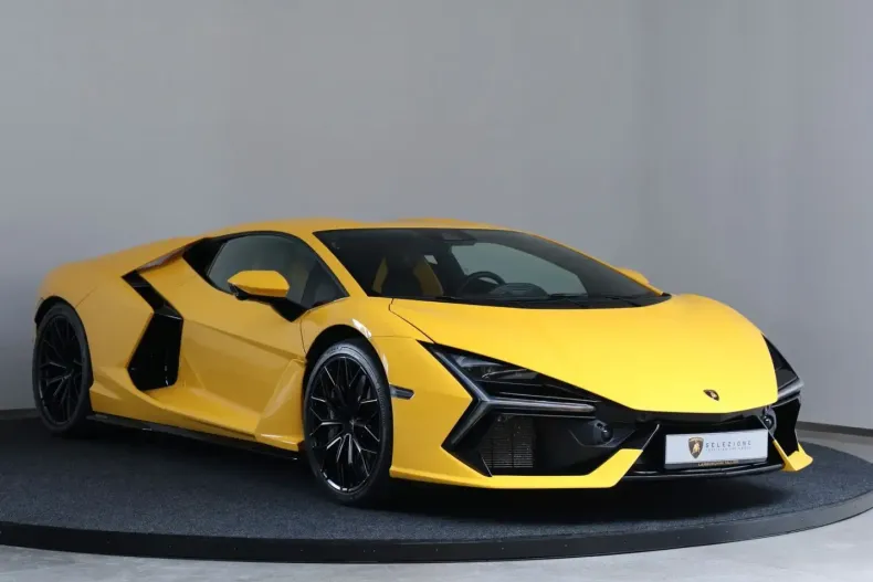 Lamborghini Revuelto din 2024 cu 5.574 km - oferta LAM120011 - foto 1