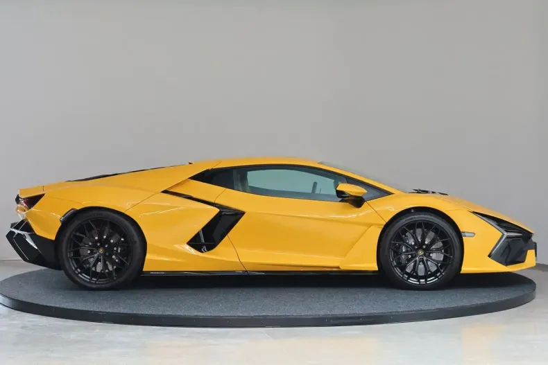 Lamborghini Revuelto din 2024 cu 5.574 km - oferta LAM120011 - foto 3