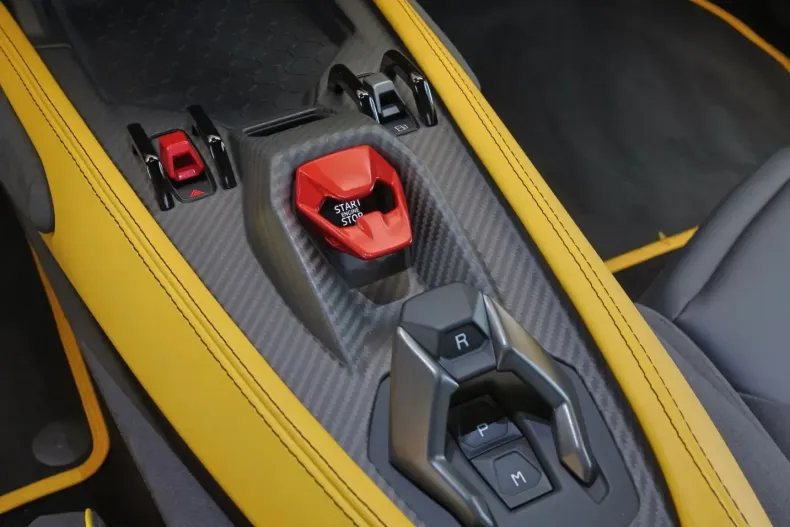 Lamborghini Revuelto din 2024 cu 5.574 km - oferta LAM120011 - foto 9