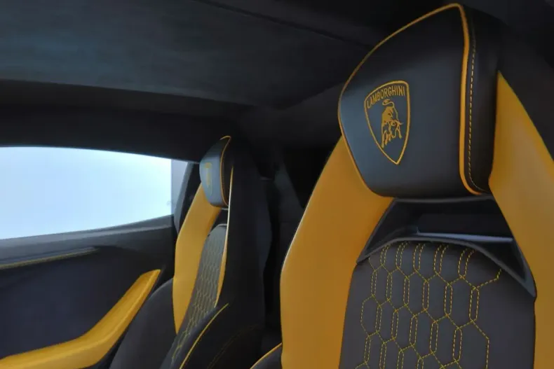 Lamborghini Revuelto din 2024 cu 5.574 km - oferta LAM120011 - foto 16