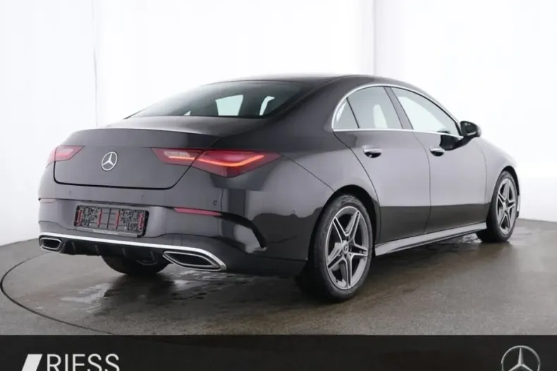 Mercedes-Benz CLA 220 din 2024 cu 25.875 km - oferta MER120014 - foto 2